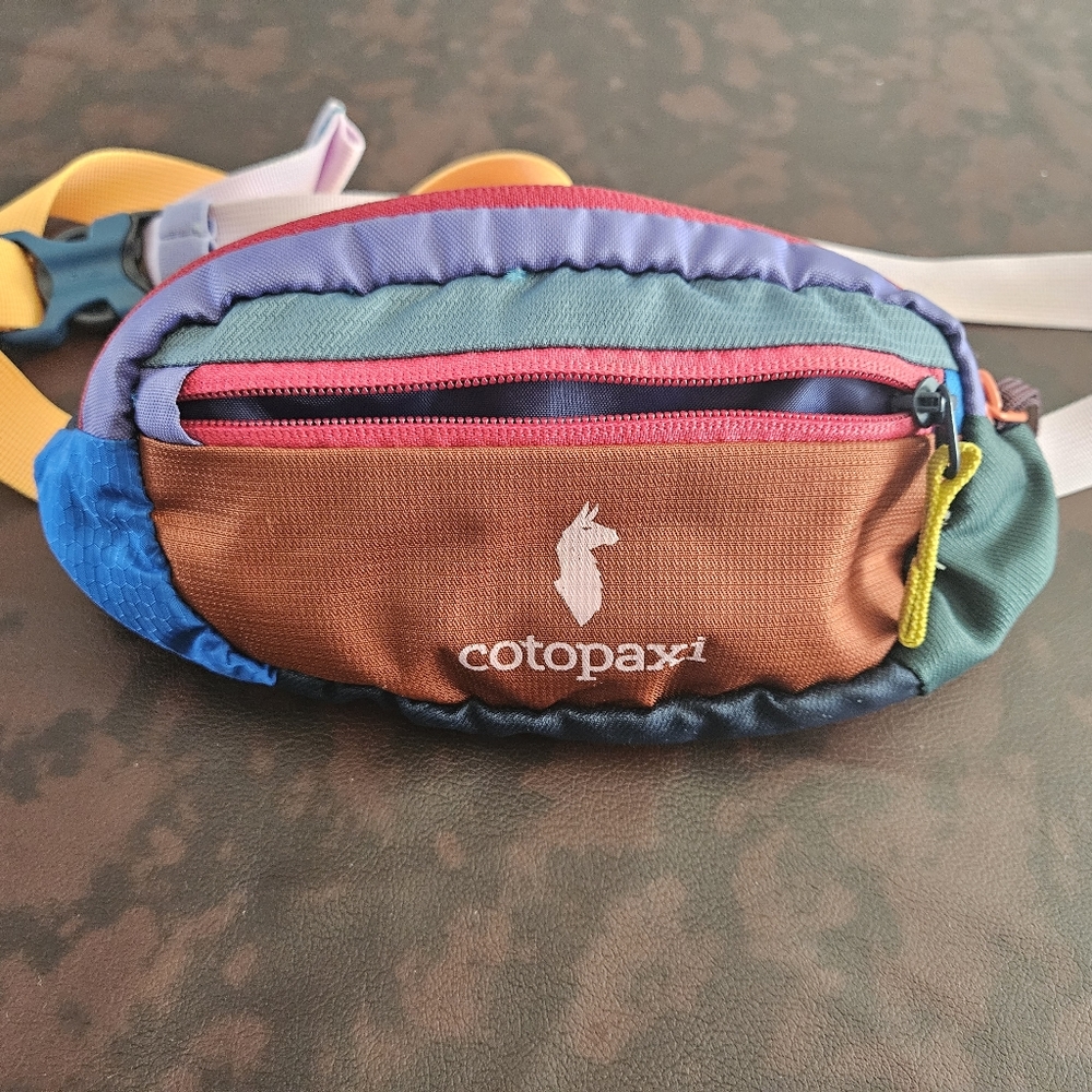 Cotopaxi Kapai 1.5L belt bag